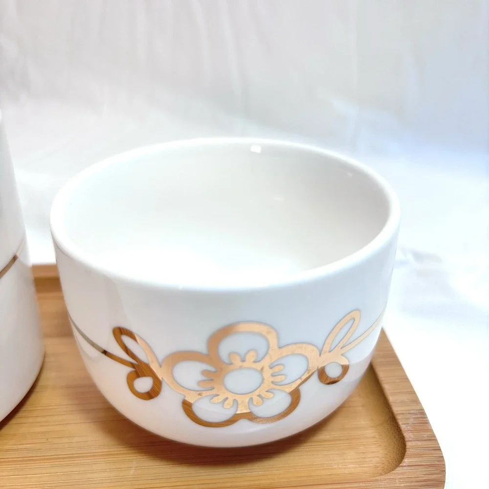 Thun Porcelain Mug/Cup Bowl Wood Tray Orianne Gold Breakfast 3 Piece Set White